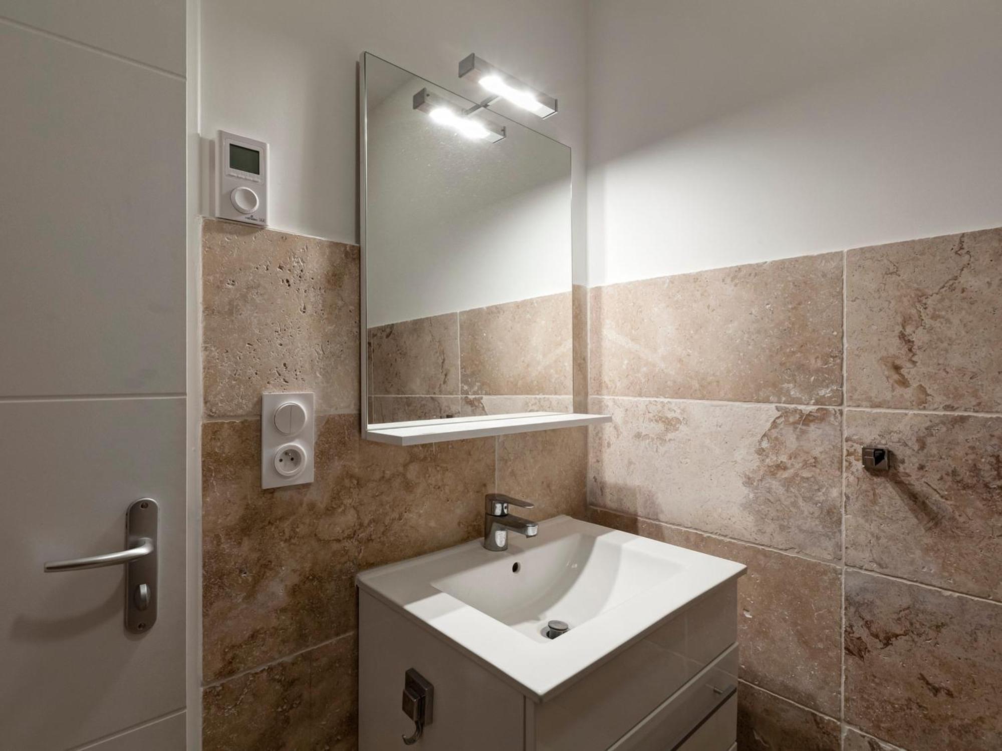 Appartement Neuf 2* Au Centre De Brides Avec Terrasse, Proche Telecabines Et Commerces - Fr-1-512-41 Exteriör bild