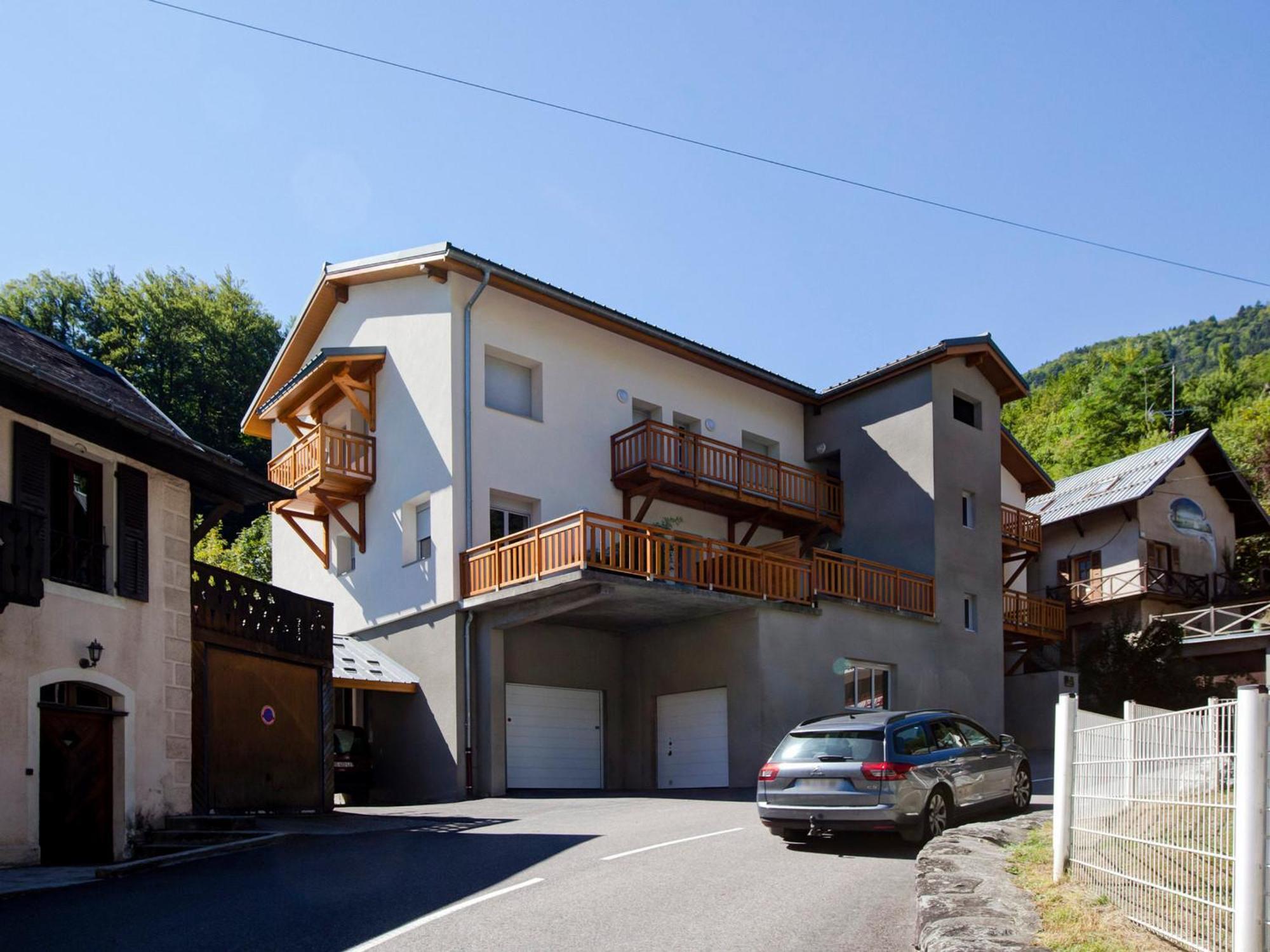 Appartement Neuf 2* Au Centre De Brides Avec Terrasse, Proche Telecabines Et Commerces - Fr-1-512-41 Exteriör bild